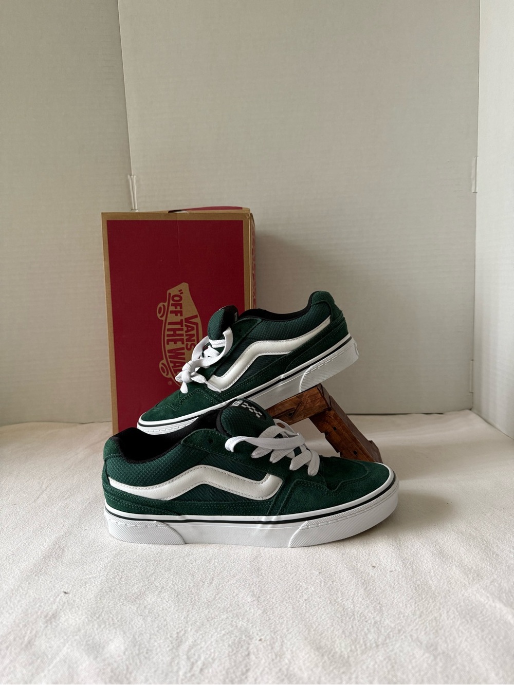 Vans Sneaker Caldrone Women’s Size 9 Green Suede Skater Padded Tongue New